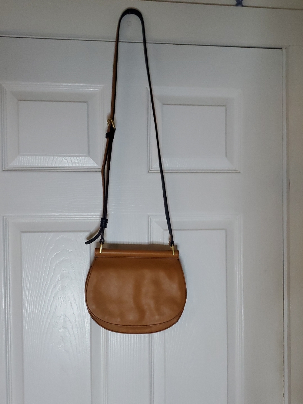 NWT Vera Bradley Brown Leather Crossbody Saddle Bag Vibrant Interior